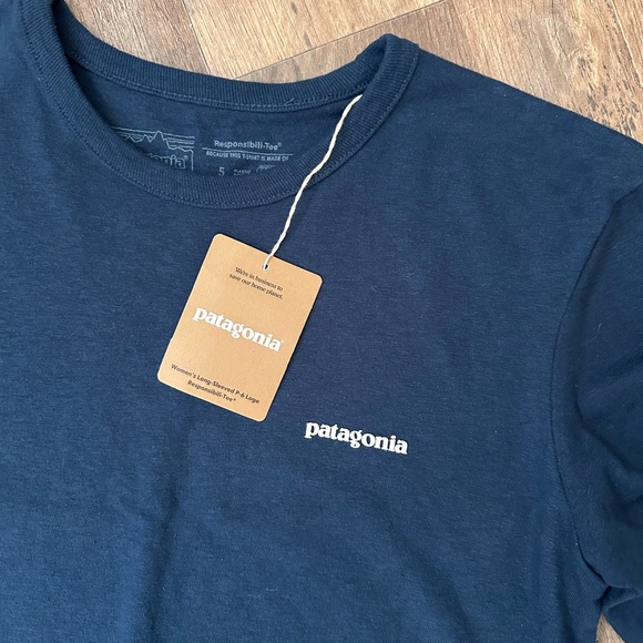 Patagonia Woman’s Long-Sleeved Responsibili Tee - Picture 4 of 7